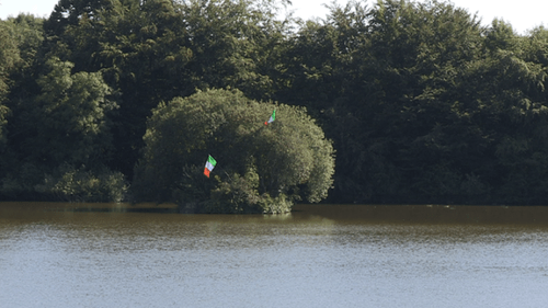 _76521396_tricolours