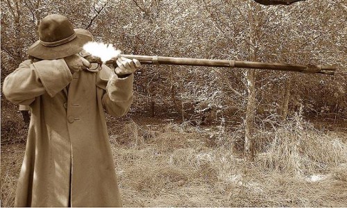 Brown_Bess_Musket_firing
